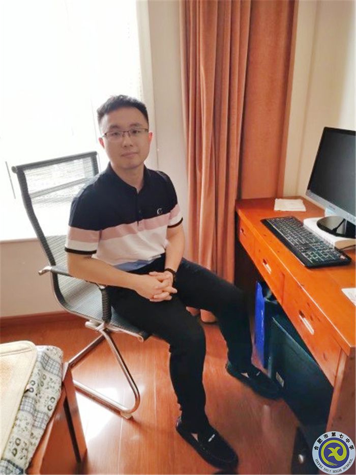 张安军.jpg 张安军.jpg