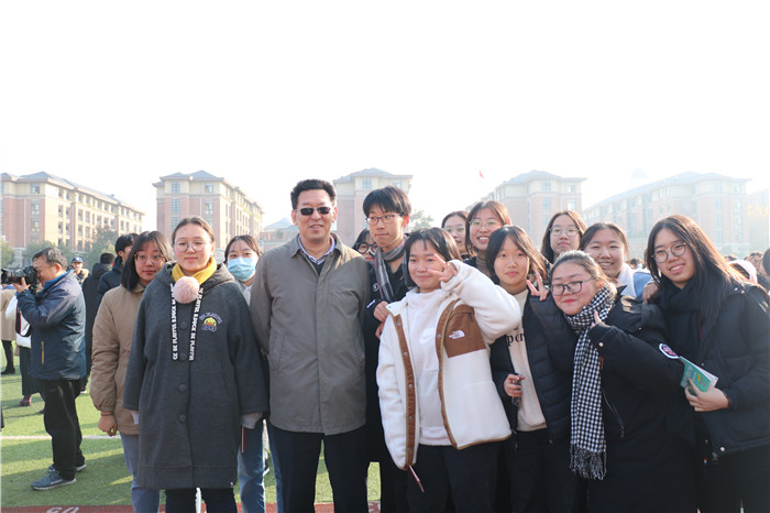 政教处:合肥七中2021届高三成人典礼(图15)