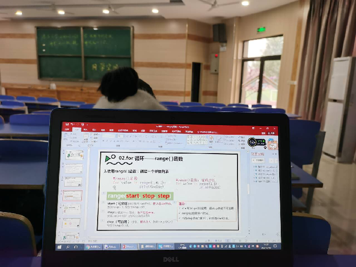 教务处:在忙碌中成长(图1)