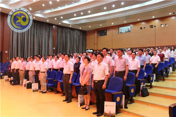 党旗飘扬风帆劲 创先争优谱华章(图3) 党旗飘扬风帆劲 创先争优谱华章(图3)