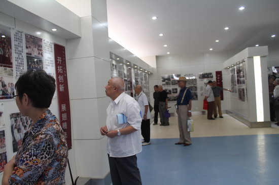 九九重阳观新校，浓浓情意话发展(图5)