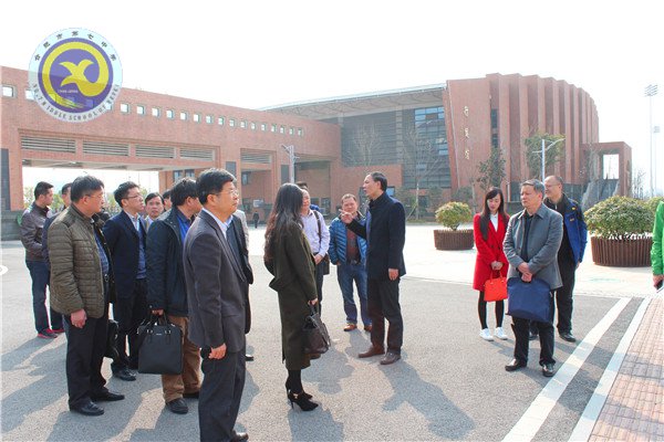 春来百花开，花香蝶自来(图8)