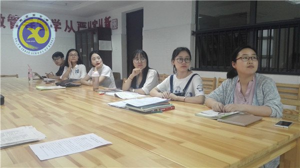 唤醒仁爱之心 争做“四有”好老师(图2)