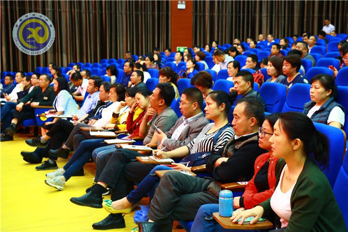 做学生人生导师 促家校共同发展(图3)