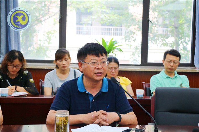 欧洲杯预测竞猜交流平台年级召开家长委员会会议(图7)