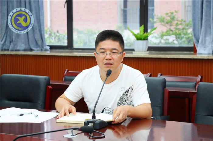 强化学科组建设，推进教科研工作(图2)