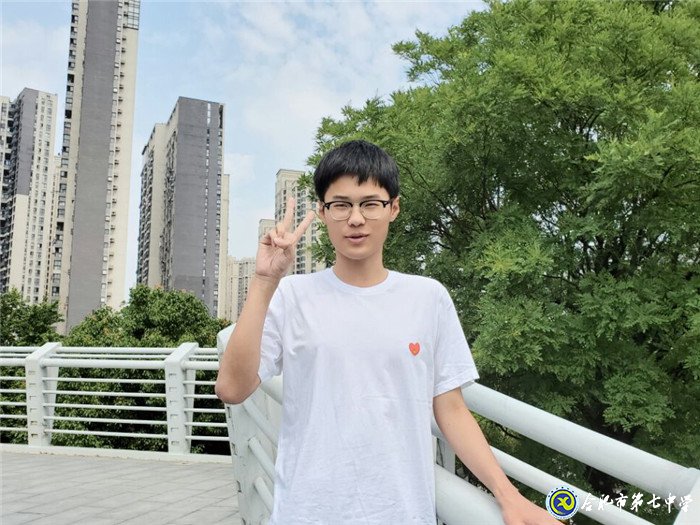 我与七中共成长之高三(22)班优秀学生(图1)