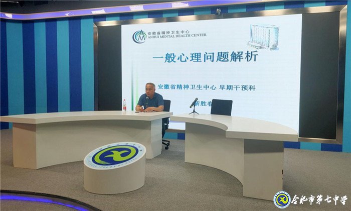 枕上诗书闲处好,门前风景雨来佳(图7)