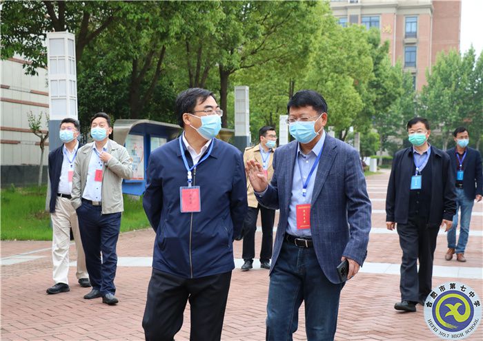合肥市副市长朱胜利视察合肥七中体育中考工作(图6) 合肥市副市长朱胜利视察合肥七中体育中考工作(图6)