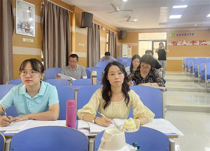 政治1.jpg 政治1.jpg