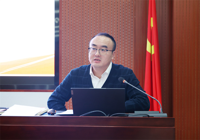 党委书记上党课:学习贯彻二十届三中全会精神,深化教育综合改革(图3) 党委书记上党课:学习贯彻二十届三中全会精神,深化教育综合改革(图3)