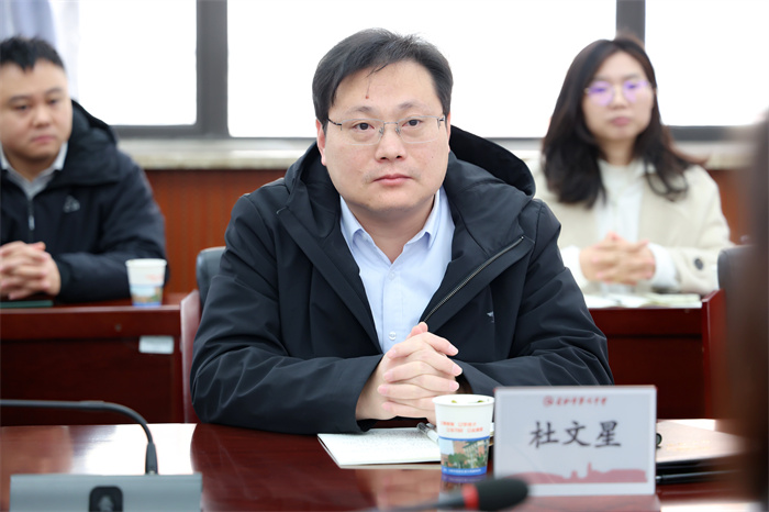 河北衡水中学一行莅临合肥七中参观考察(图5)