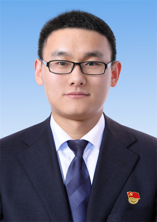 张启发 高三级部副主任.jpg 张启发 高三级部副主任.jpg