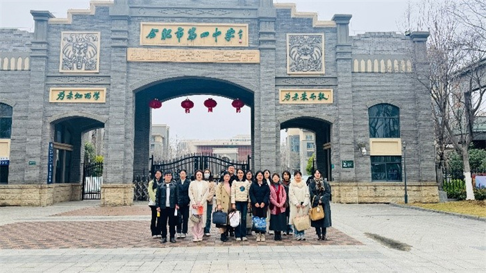 合肥七中高三英语备课组赴四中参与同课异构活动.jpg 合肥七中高三英语备课组赴四中参与同课异构活动.jpg