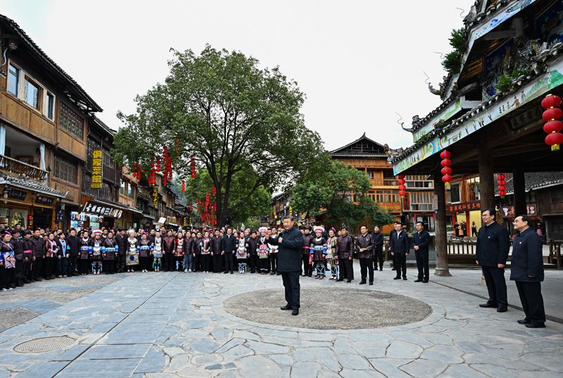 习近平在贵州考察时强调 坚持以高质量发展统揽全局 在中国式现代化进程中展现贵州新风采(图9) 习近平在贵州考察时强调 坚持以高质量发展统揽全局 在中国式现代化进程中展现贵州新风采(图9)