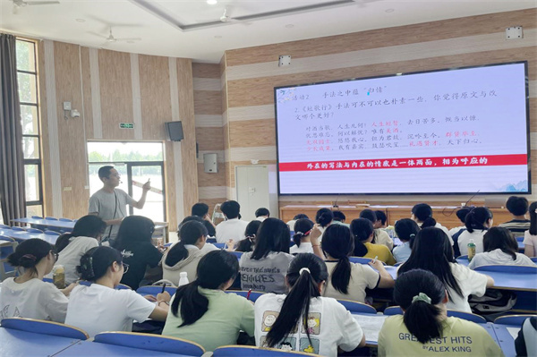 闫刘远.jpg 闫刘远.jpg