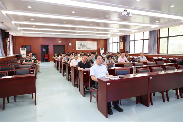 合肥七中举行新学期教学教研工作会(图1) 合肥七中举行新学期教学教研工作会(图1)