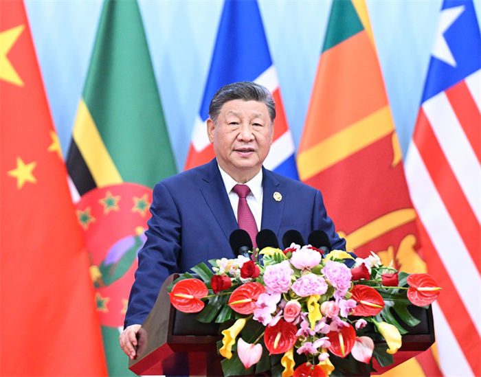 习近平:弘扬北京世妇会精神 加速妇女全面发展新进程(图1) 习近平:弘扬北京世妇会精神 加速妇女全面发展新进程(图1)
