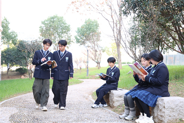 藏不住的书香,写不尽的妙文,“七宝”征文硕果超亮眼(图2) 藏不住的书香,写不尽的妙文,“七宝”征文硕果超亮眼(图2)