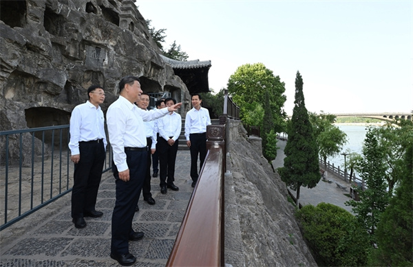 习近平在河南考察时强调 坚定信心推动高质量发展高效能治理 奋力谱写中原大地推进中国式现代化新篇章(图14) 习近平在河南考察时强调 坚定信心推动高质量发展高效能治理 奋力谱写中原大地推进中国式现代化新篇章(图14)