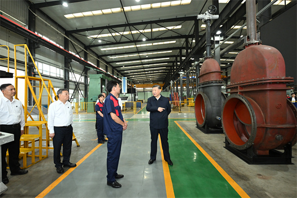 习近平在山西考察时强调 努力在推动资源型经济转型发展上迈出新步伐 奋力谱写三晋大地推进中国式现代化新篇章(图13) 习近平在山西考察时强调 努力在推动资源型经济转型发展上迈出新步伐 奋力谱写三晋大地推进中国式现代化新篇章(图13)