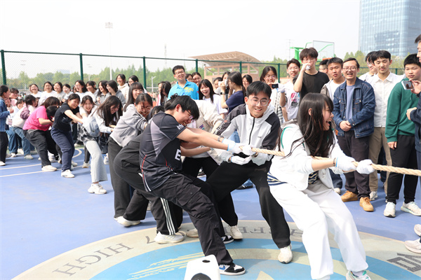 拔河比赛5.jpg 拔河比赛5.jpg