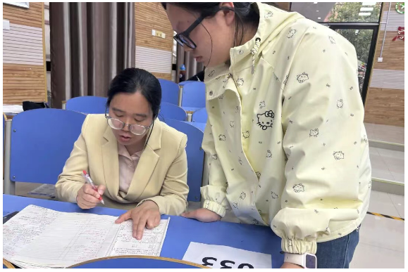 锦旗背后,万般深情!以我师者仁心,护航你坚定前行(图1) 锦旗背后,万般深情!以我师者仁心,护航你坚定前行(图1)